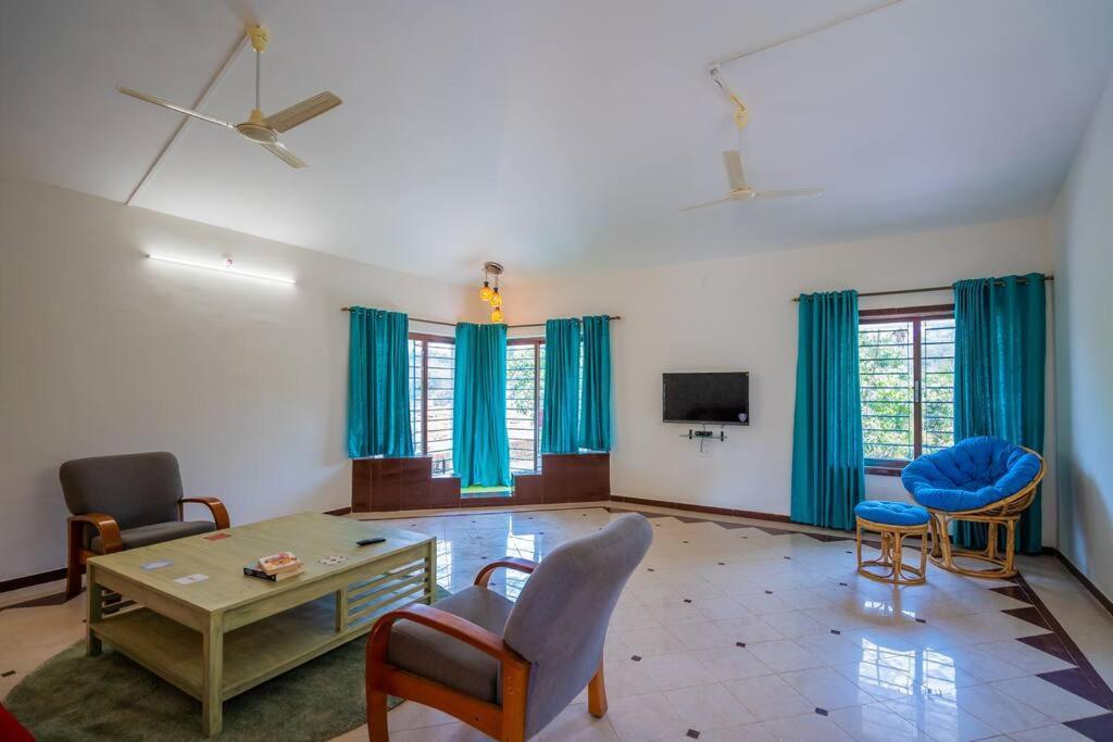 Lake View Villa Gandaulim Luaran gambar