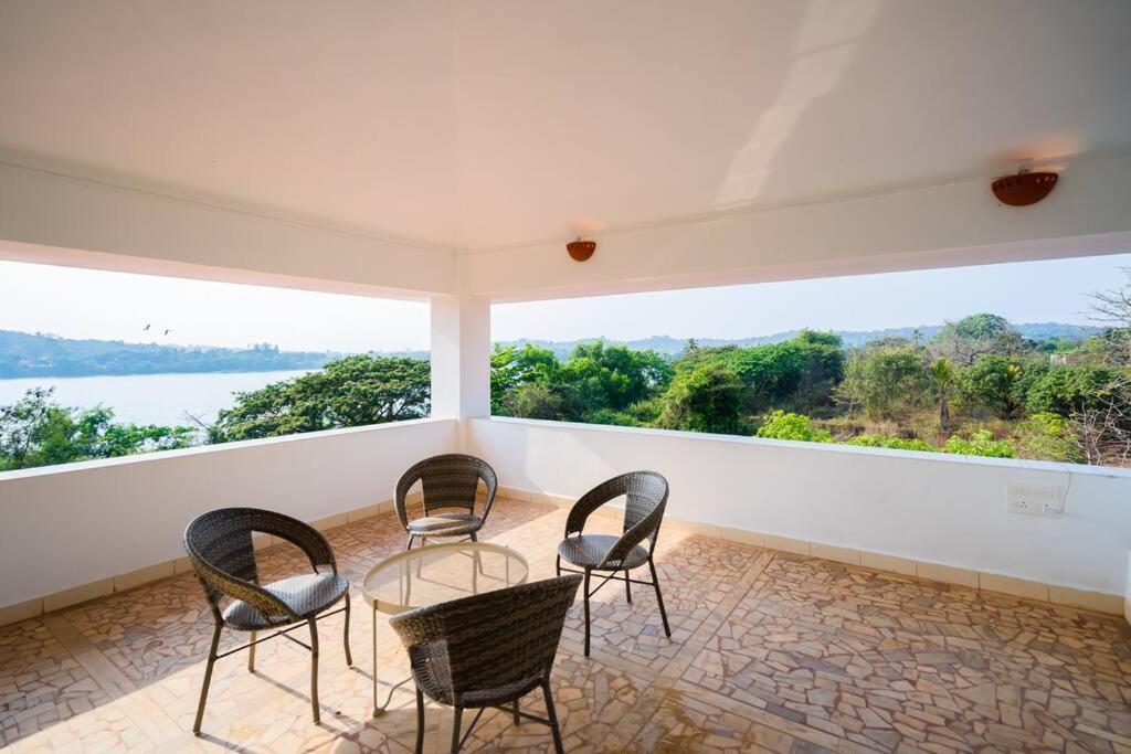 Lake View Villa Gandaulim Luaran gambar