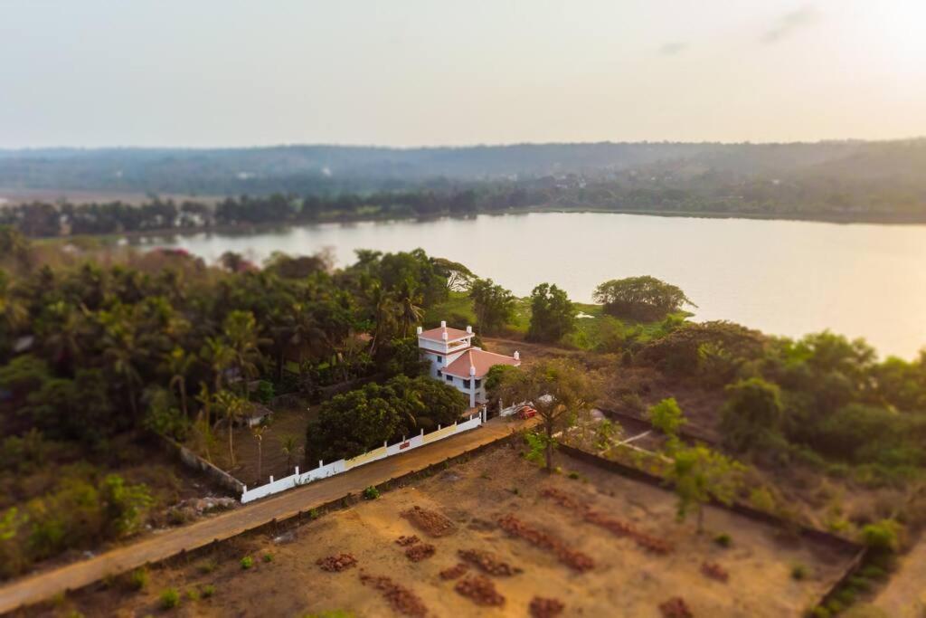 Lake View Villa Gandaulim Luaran gambar